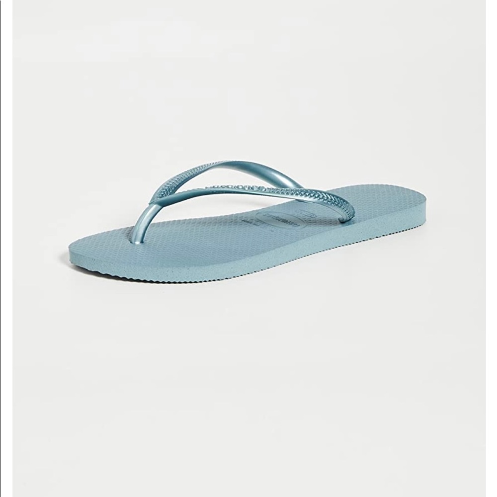 NWOT Havana’s slim flip flops
